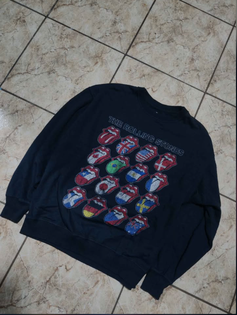Sudadera The Rolling Stones talla S como nueva – Jacó Costa Rica