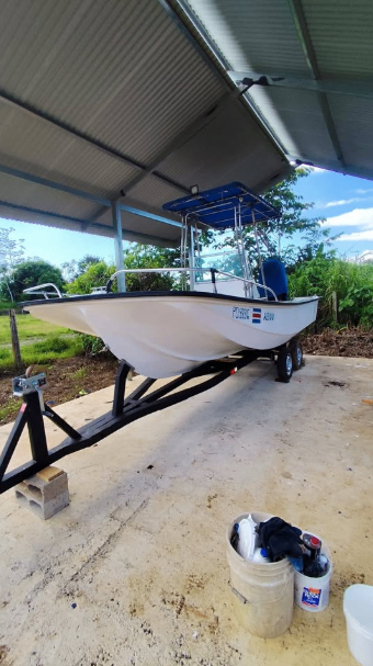 Lancha McKee Craft 17.5 Fisherman con Yamaha 150HP – Santa Teresa 