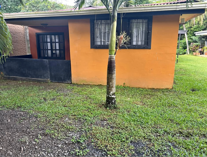 Casa en alquiler cerca de Jacó | 3 habitaciones + WiFi + parqueo