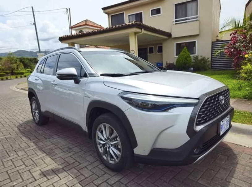 Toyota Corolla Cross Híbrido 2022 automático – Jacó Costa Rica