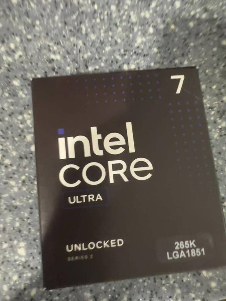 Procesador Intel Core Ultra 7 265K LGA1851 20 nucleos, como nuevo