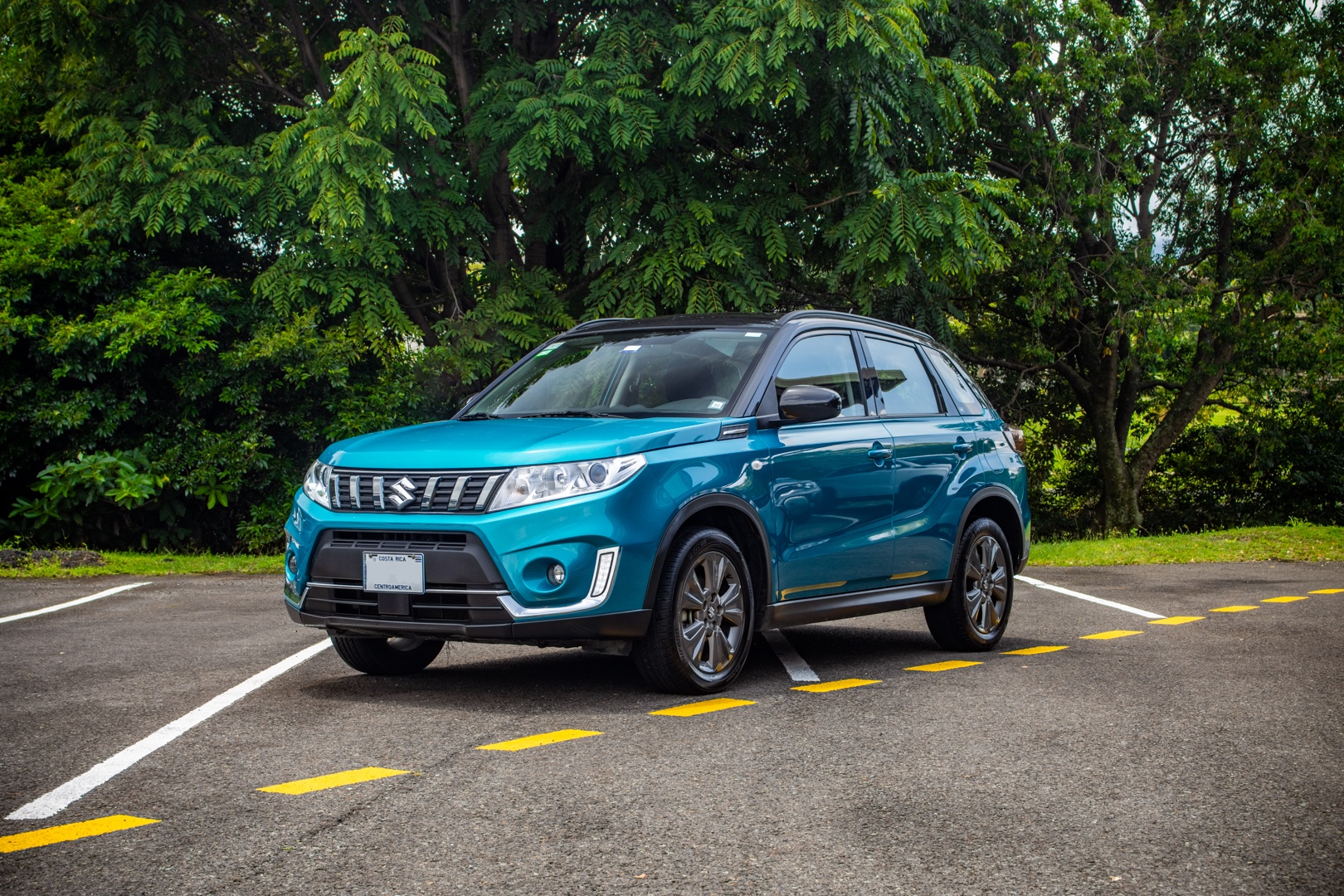 Mid-Size 4x4 Rental in Costa Rica | Automatic 5 Passengers