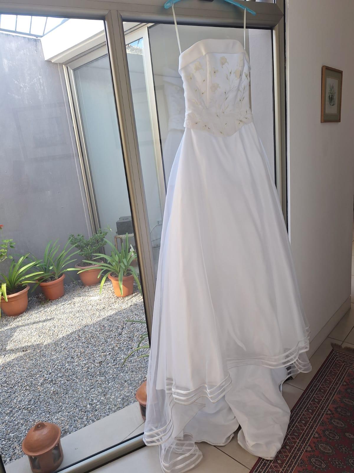 vestido de novia usado, de Eden Bridals Miami