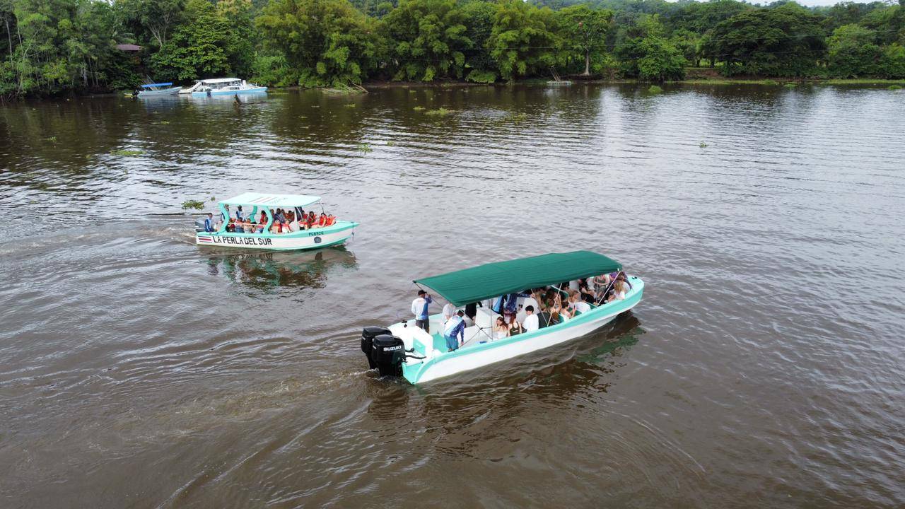 TOUR DE CATAMARAN DE MANGLARES Y TOUR DE ESFERAS 