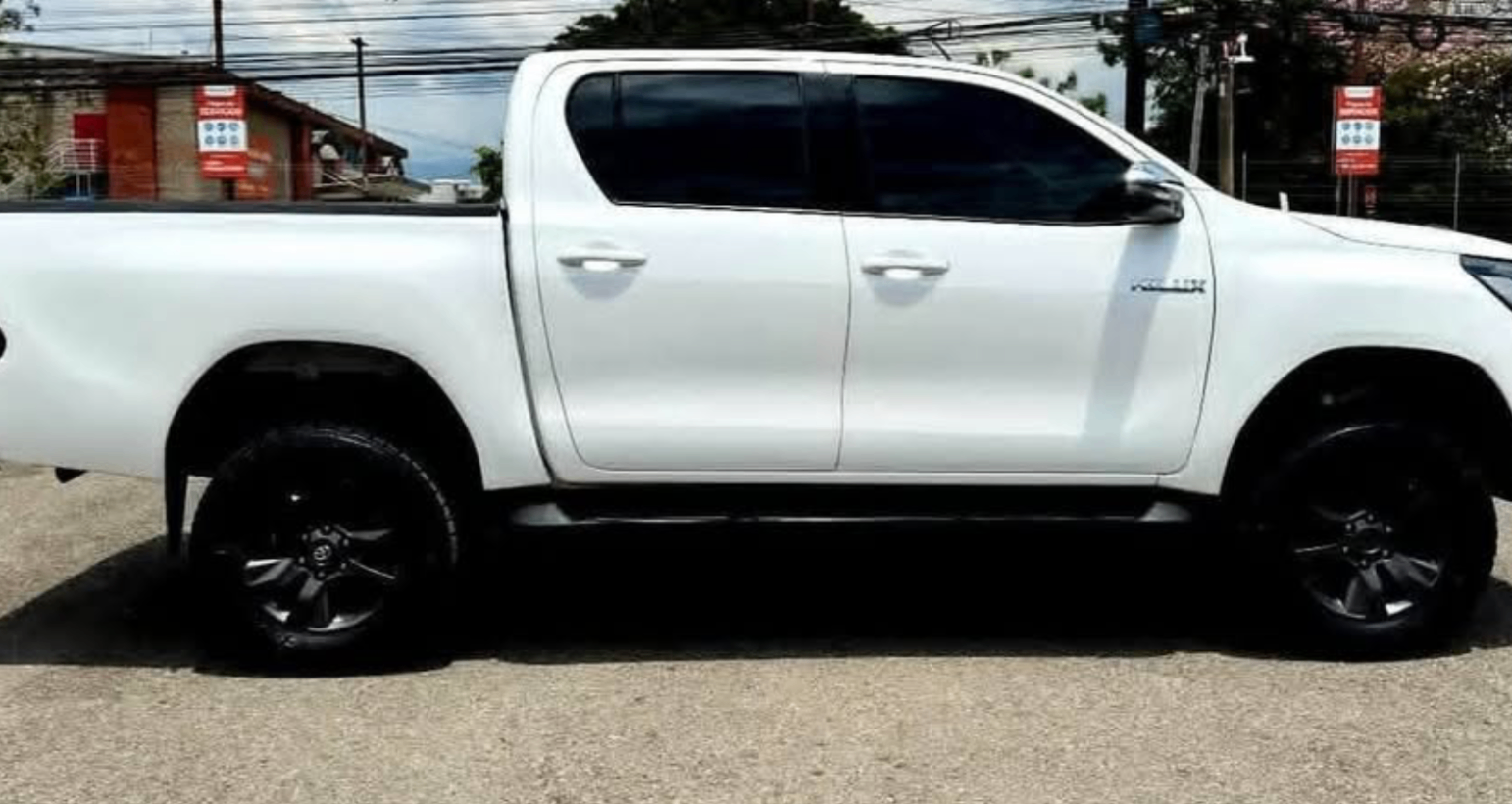 Toyota Hilux 2018 en Venta | 4x4 Automática | Tamarindo