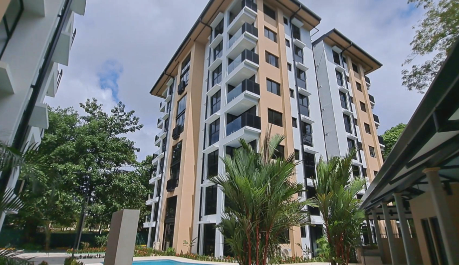2BR Condo in Jacó with Rainforest Views Near the Beach Torres del Mar