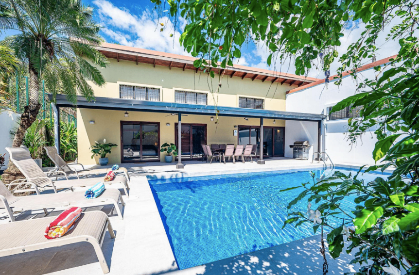 4BR Villa with Private Pool Near Jacó Beach | Casa Gris Costa Rica