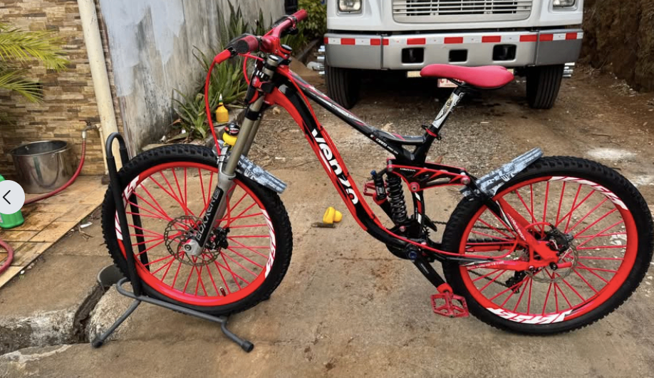 Bicicleta Venzo DH en venta – Santa Teresa Costa Rica