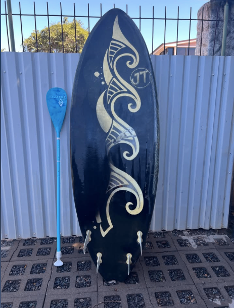 Stand Up Paddle (SUP) con remo incluido – buen estado – Jacó CR