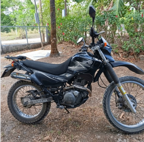 🏍️ Yamaha XT 225 2006 – Excelente Estado - Tamarindo