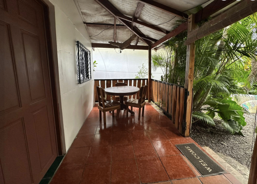 Casa 2 Habitaciones con Aire Acondicionado – Santa Teresa Centro CR