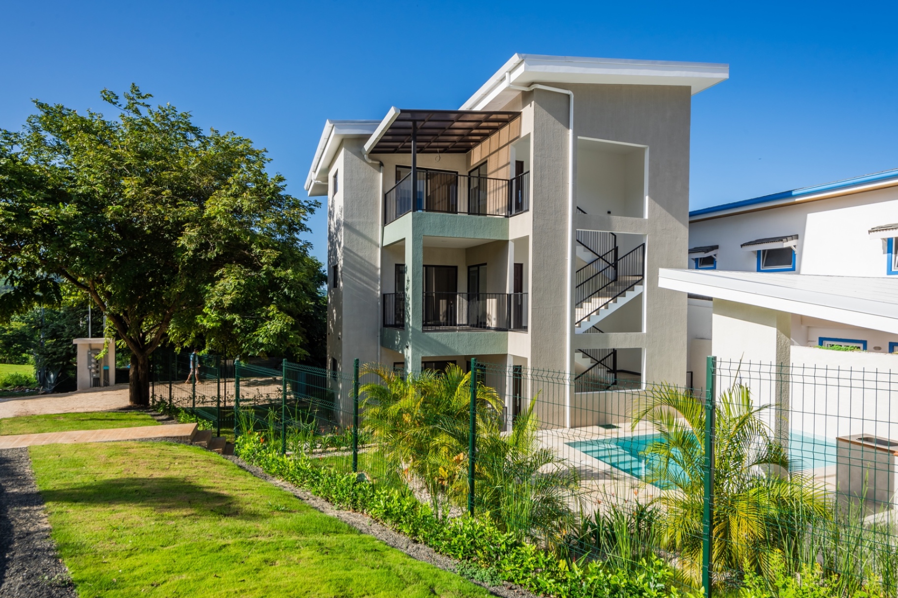 Apartamentos en Venta en Tamarindo – Vistas al Mar y Ubicación Premium