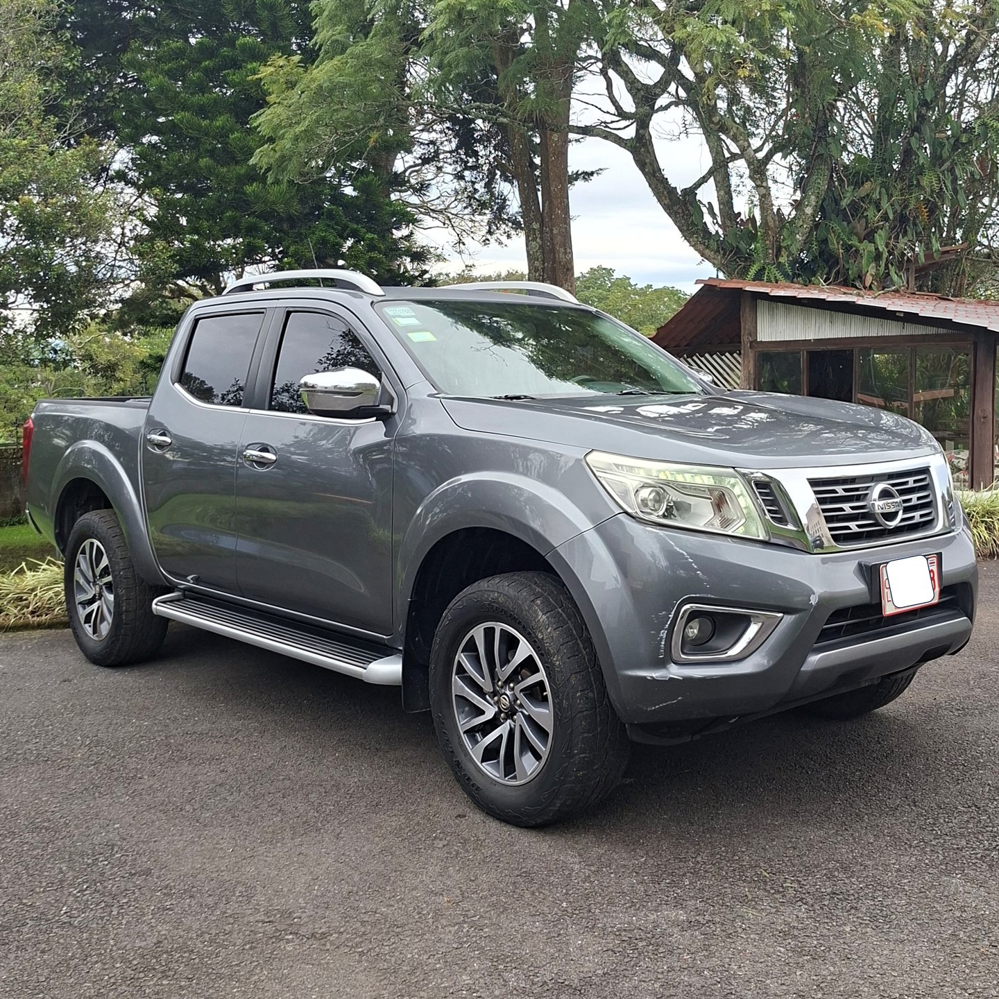 Nissan Frontier LE 2017