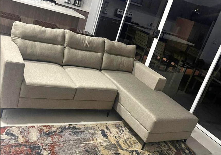 Sofá en L en venta Jacó Costa Rica | Moderno, amplio y como nuevo