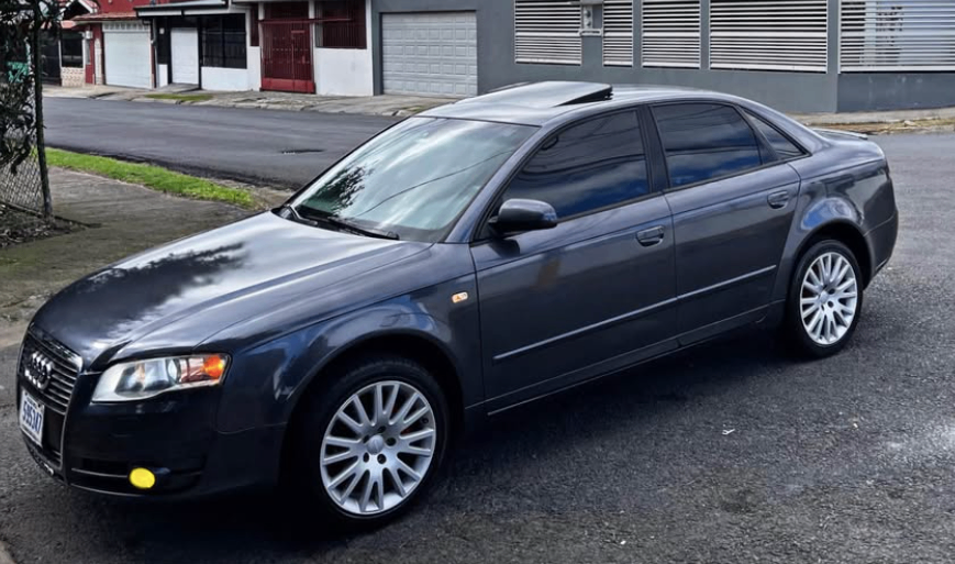 AUDI A4 2.0 TURBO DIÉSEL , VERSIÓN LUXURY FULL EXTRAS, AÑO 2006