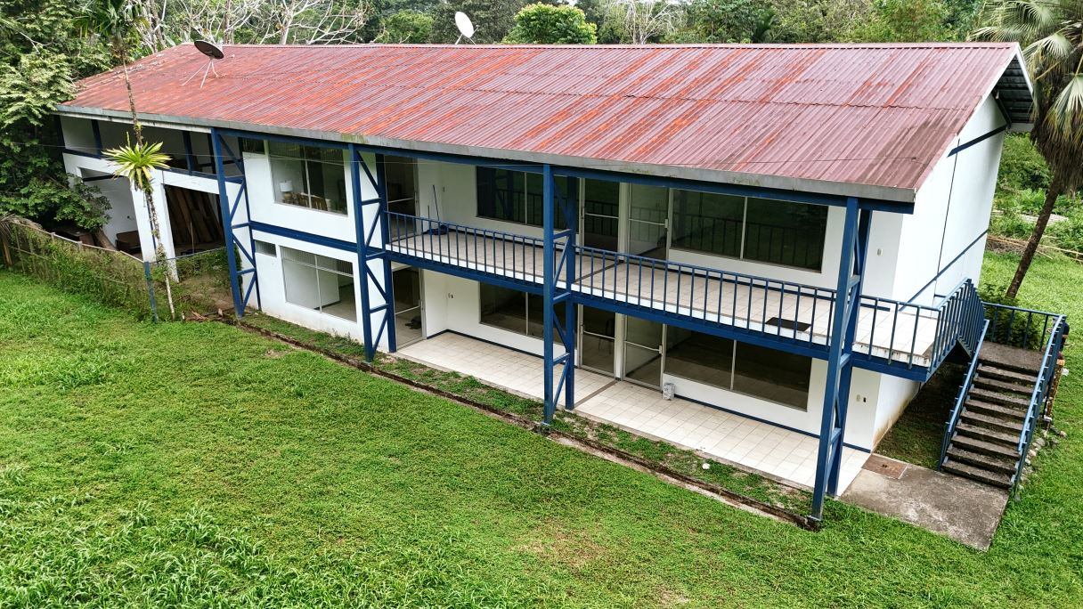 Edificio de 6 Apartamentos en Venta en Osa, Puntarenas | 3.507 m²