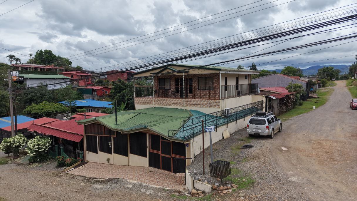 Casa en Venta en Pérez Zeledón | 5 Hab, 4 Baños y 2 Pisos