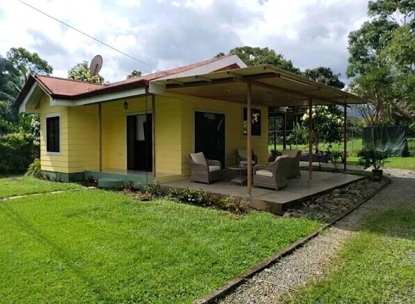 SE ALQUILA CASA EN BARRIO LOURDES CON AMPLIOS ESPACIOS Y EXCELENTE UBI