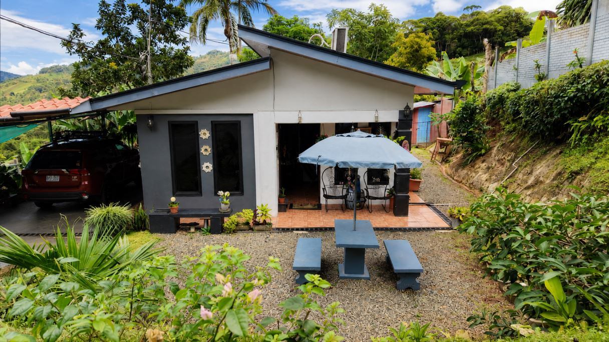 Casa Amueblada en Venta en Páramo, Pérez Zeledón con Jacuzzi