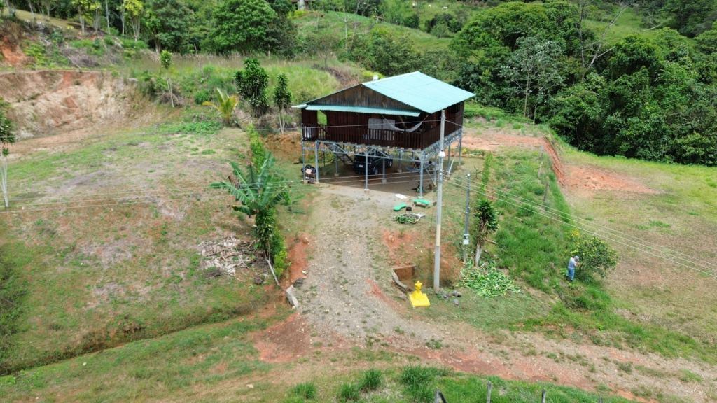Cabaña en Venta en Miravalles, Pérez Zeledón | Ideal para Airbnb