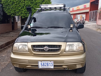 Suzuki Grand Vitara 4x4 (2000) – Automático - Tamarindo