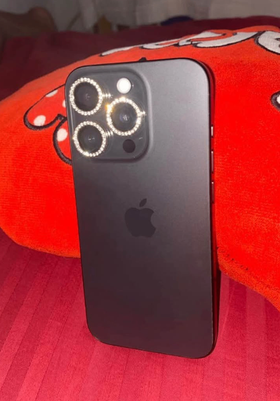 iPhone 15 Pro – 256GB – 87% batería – Muy cuidado - Tamarindo