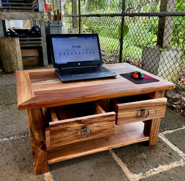 Mesa de café en teca y laurel ✨