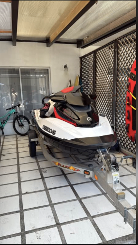 Jet ski Sea-Doo en excelente estado – listo para usar –Jacó Costa Rica