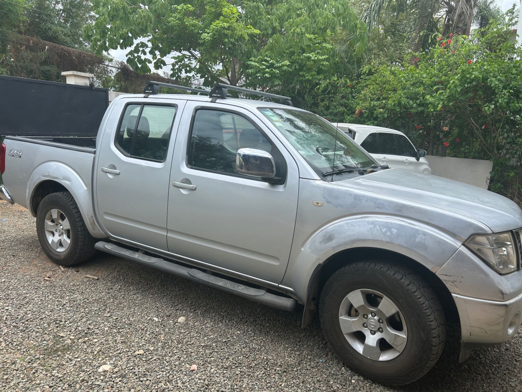 Vendo Nissan Navara diesel 4x4 2011