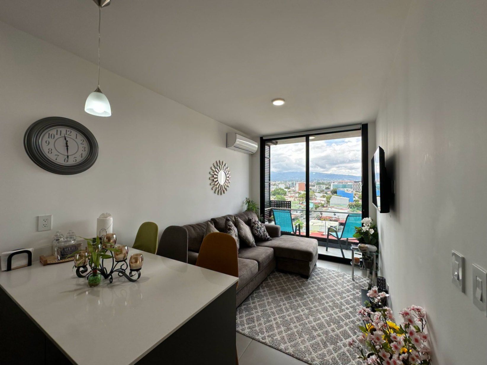 Apartamento Amueblado en Alquiler Barrio Escalante | 2 Habitaciones