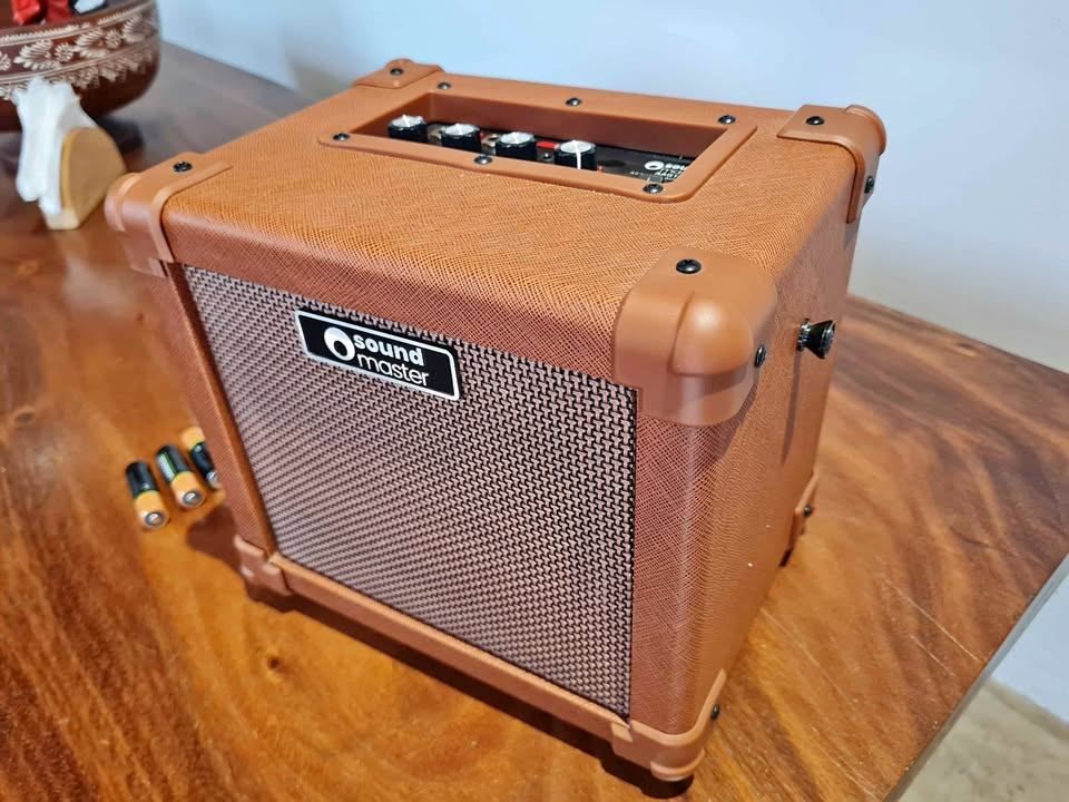 Amplificador Sound Master para guitarra o micrófono en venta